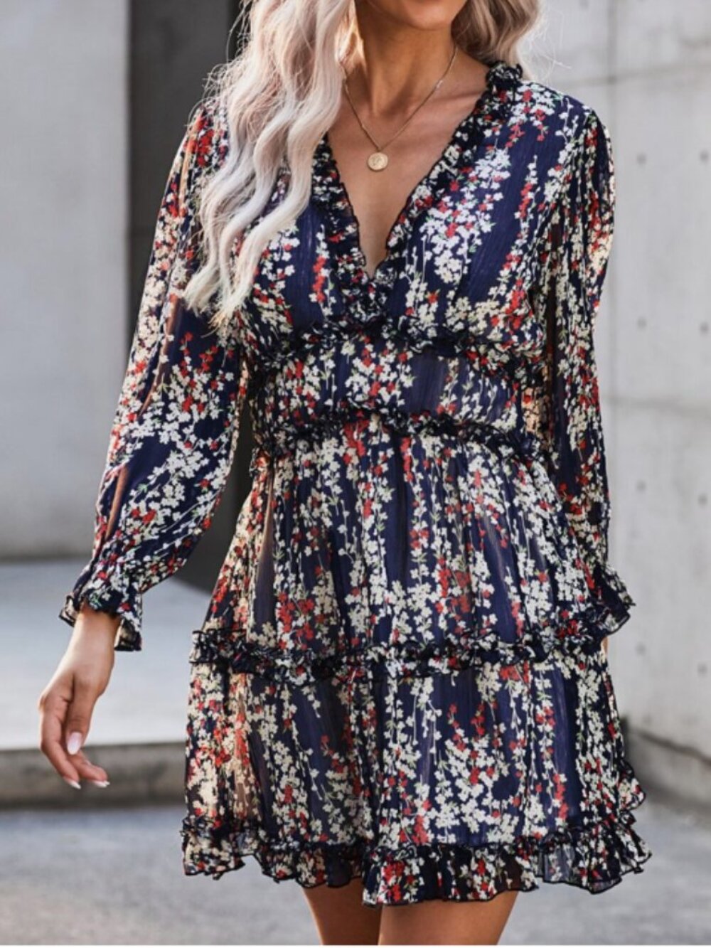 🌿SHEIN Ditsy Floral Print Backless Frill Trim A-line Dress [L]🌿